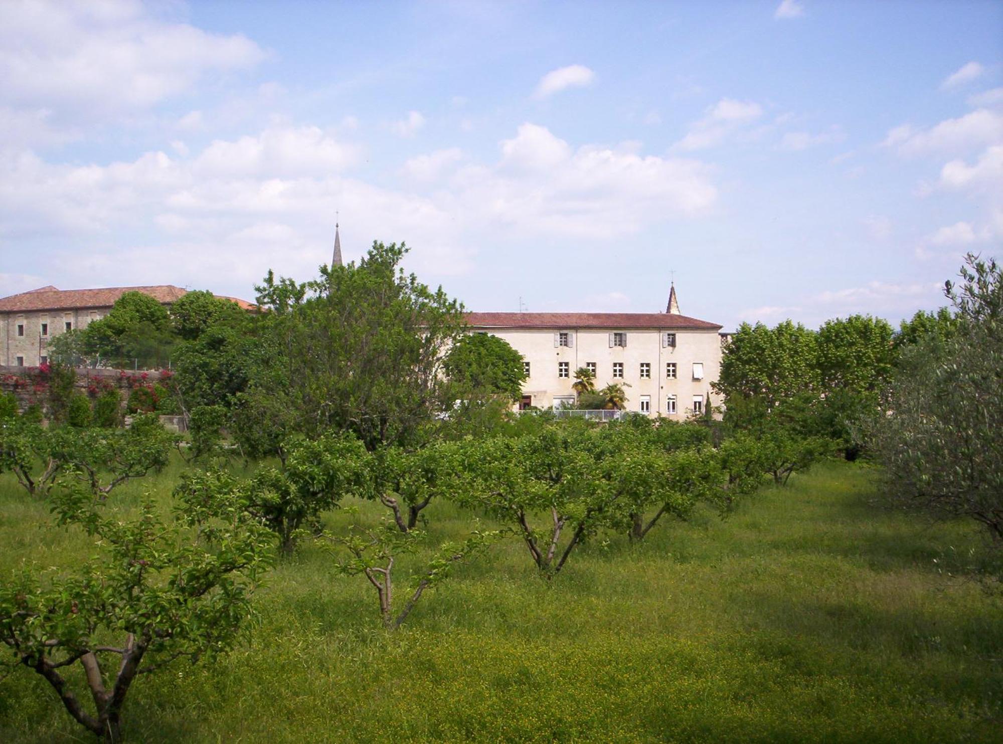 Hotel Des Oliviers Les Vans Esterno foto